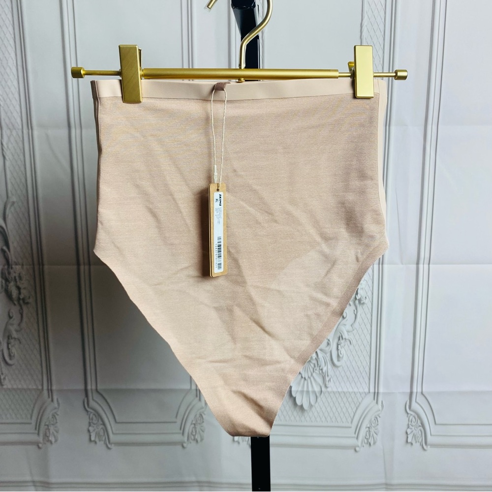 SKIMS Sheer Sculpt High Waisted Thong Brand New with Tags